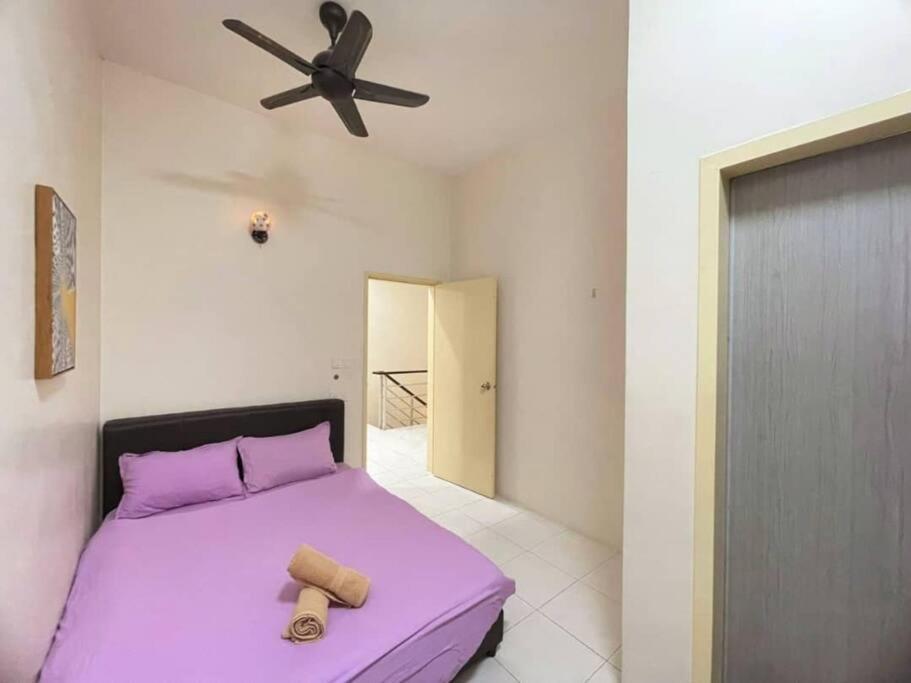 Cozyhouse 4Room 3Bath Room 10Pax'''Simpangampattasek Simpang Ampat  Buitenkant foto