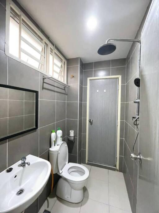 Cozyhouse 4Room 3Bath Room 10Pax'''Simpangampattasek Simpang Ampat  Buitenkant foto